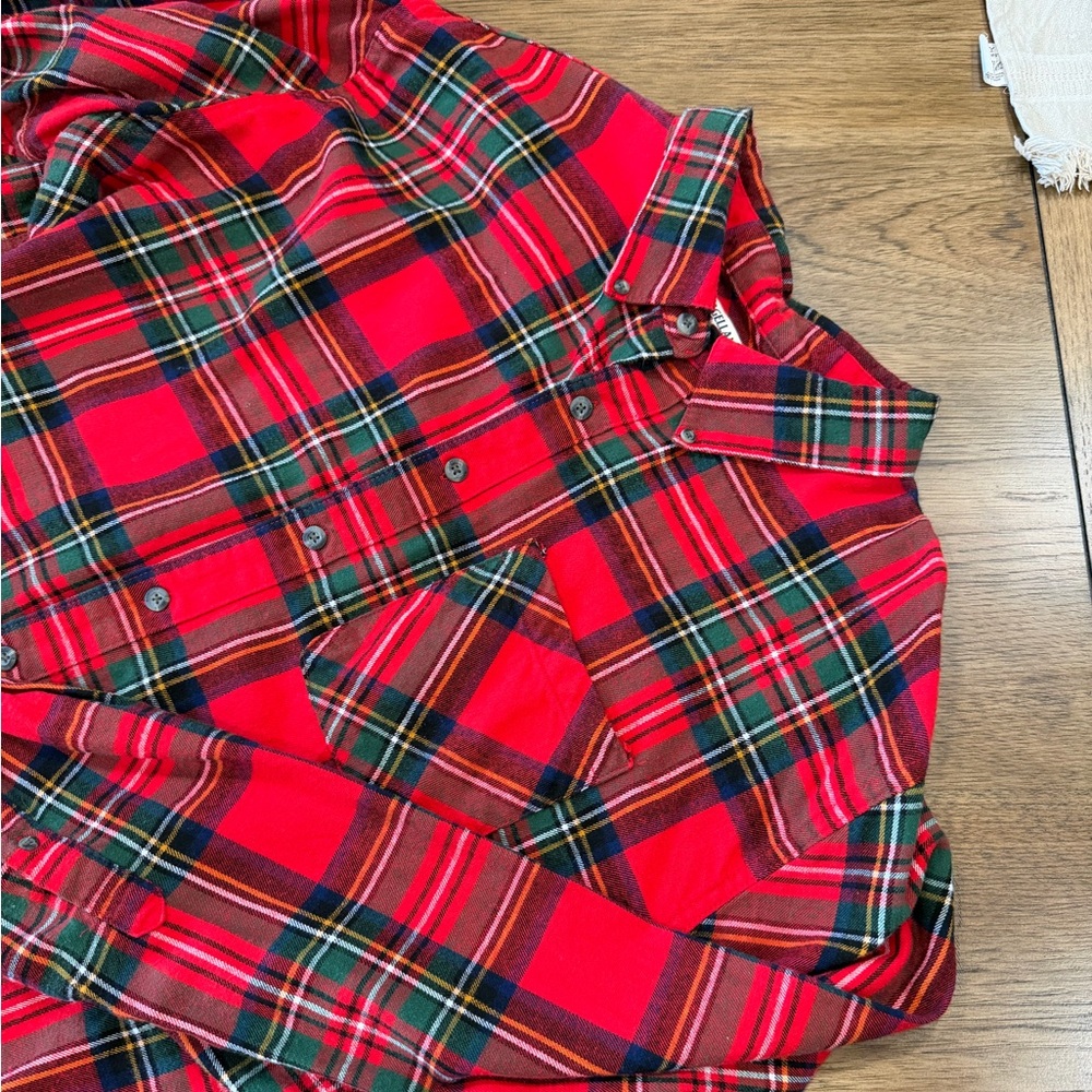Magellan Outdoors Red and Green Plaid Men's Shirt
